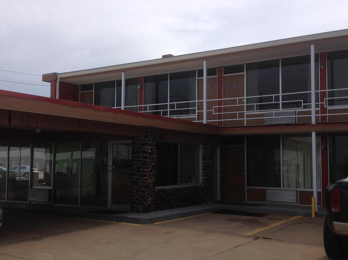 Wheatland Inn Anthony Exterior foto